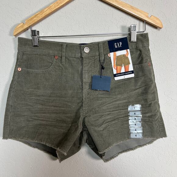 Gap Women's Dark Olive Corduroy Shorts Size 4‎ NEW - Picture 1 of 5